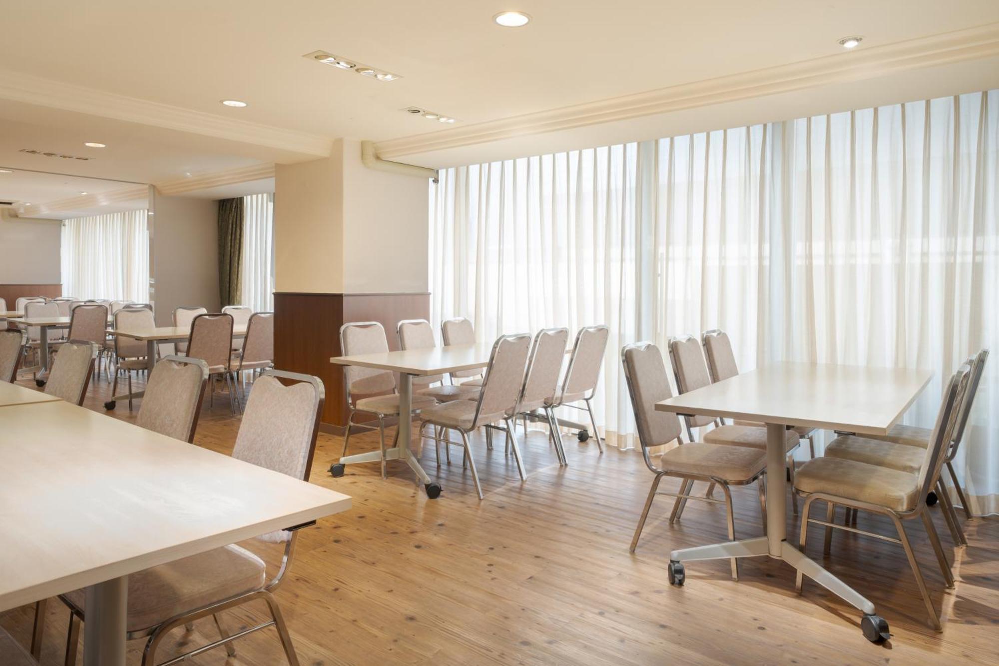 The B Hotel 3*