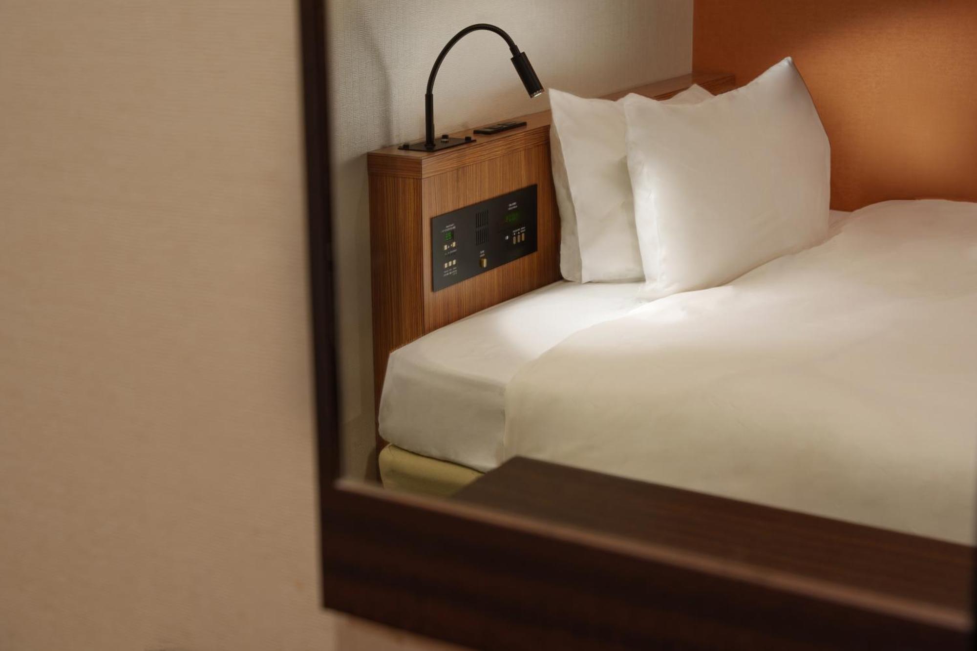 The B Hotel