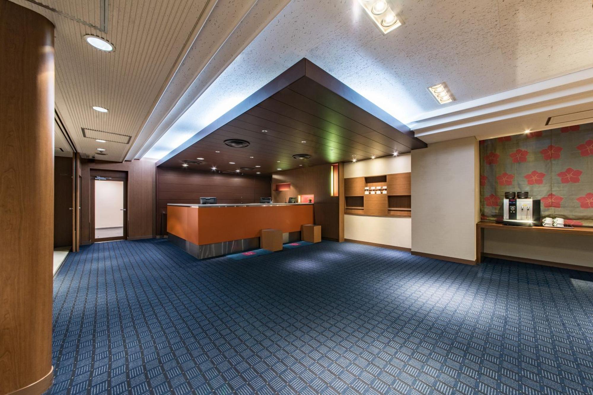 Hotel The B 3*